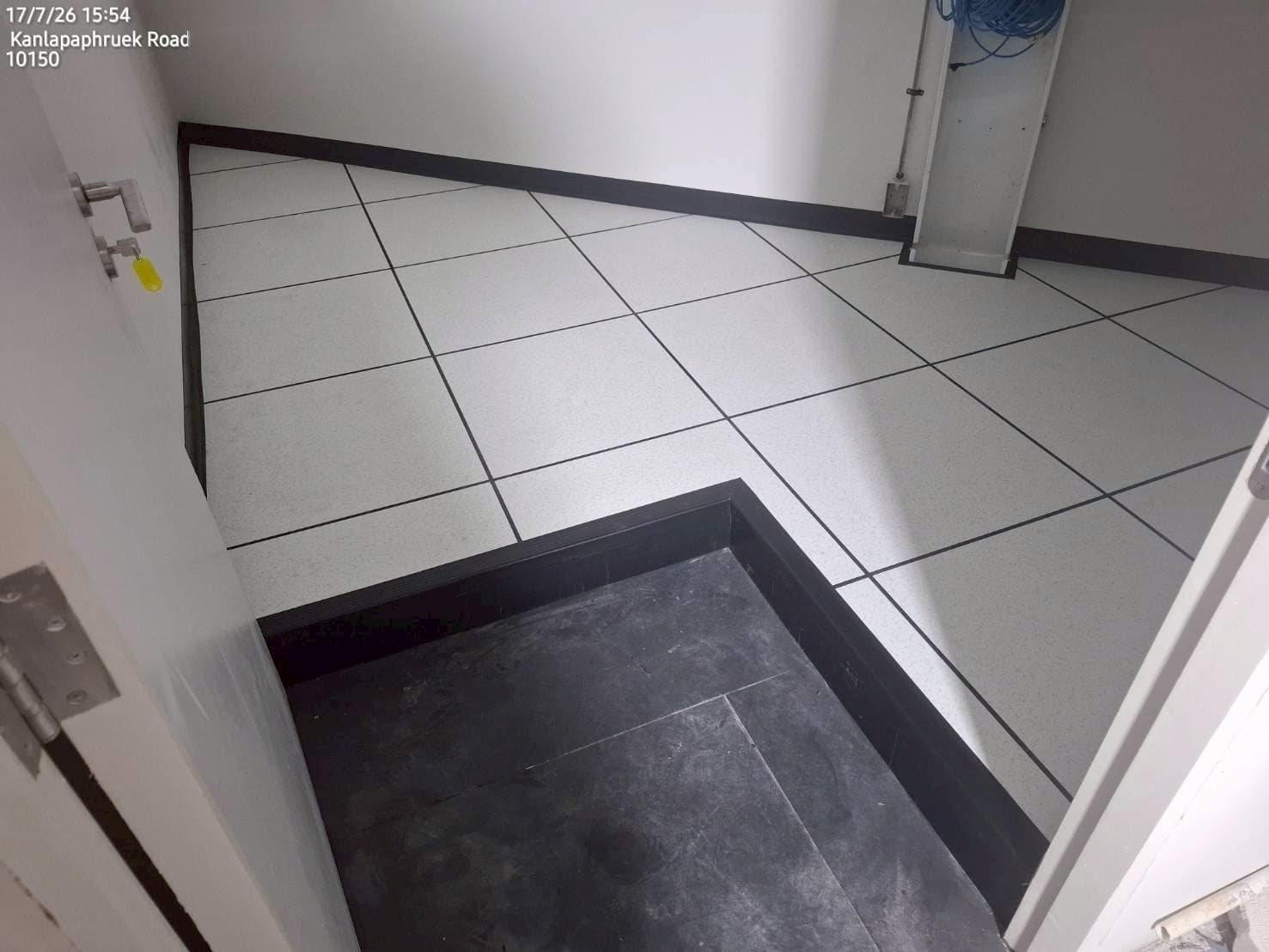 Raised floor Server Room